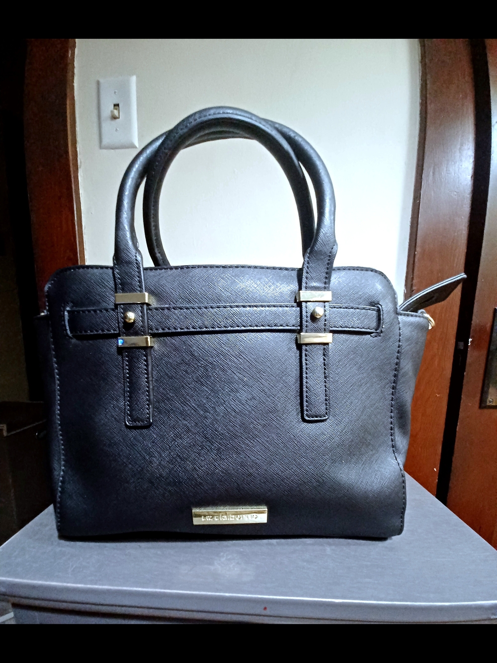 LIZ CLAIBORNE BLACK SATCHEL w/GOLD-TONE HARDWARE-(EXCELLENT CONDITION)